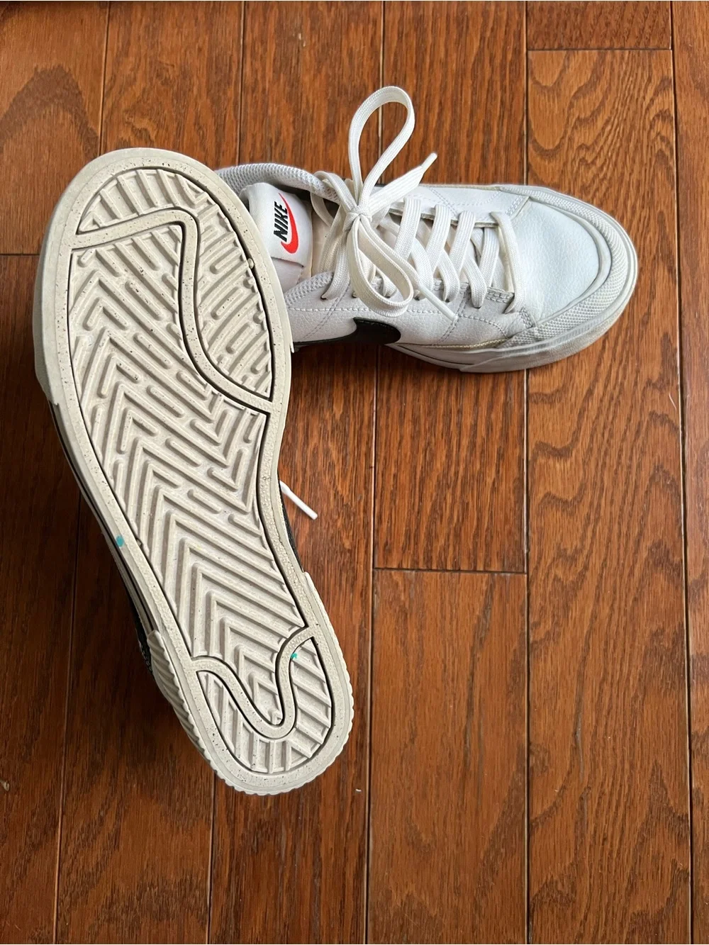 Nike Court Legacy Lift Platform Sneakers - Picture 2 of 3